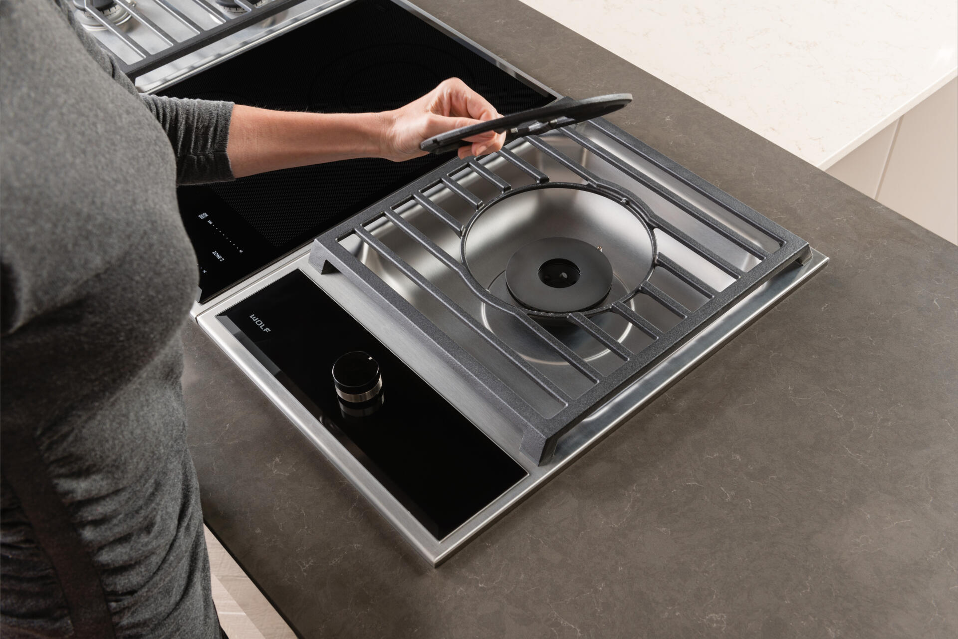 Seamless Burner Pan for Easy Clean-up